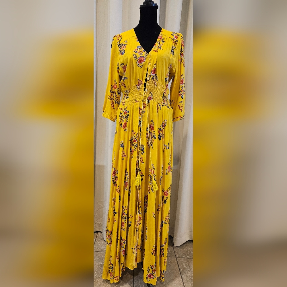 Jaase yellow floral button-up dress. Size L